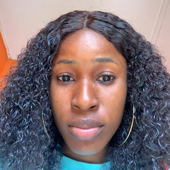 Meet your Posher, Bisola - Picture 1 of 1